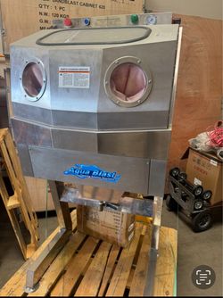 Wet blasting cabinet new