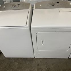 Kenmore Top Load Washer And Gas Dryer 
