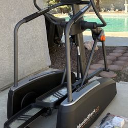 NordicTrack A.C.T. Commercial Pro Elliptical Model NTEL91211.0