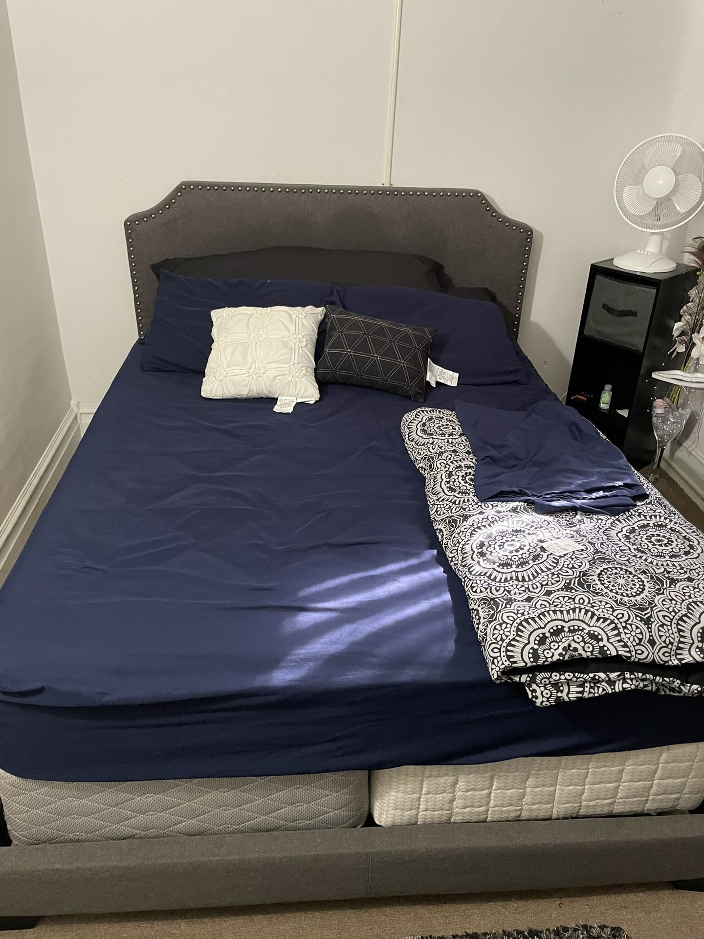 Full Size Bed 