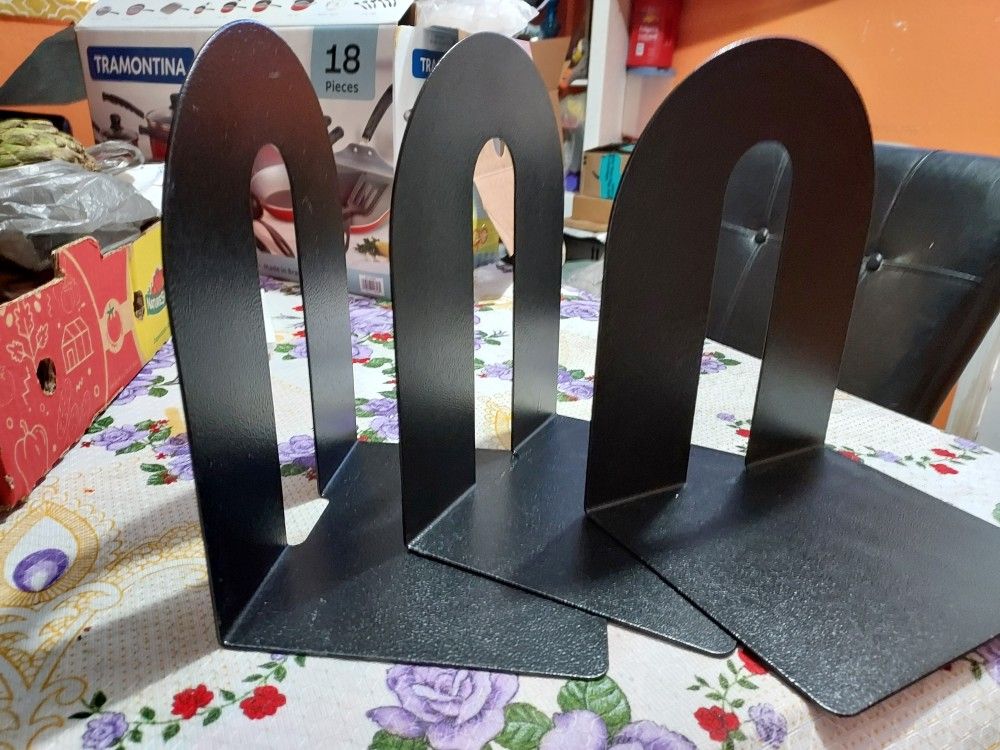 Gloss Black Heavy Duty Non Slip Bookholders/Bookends