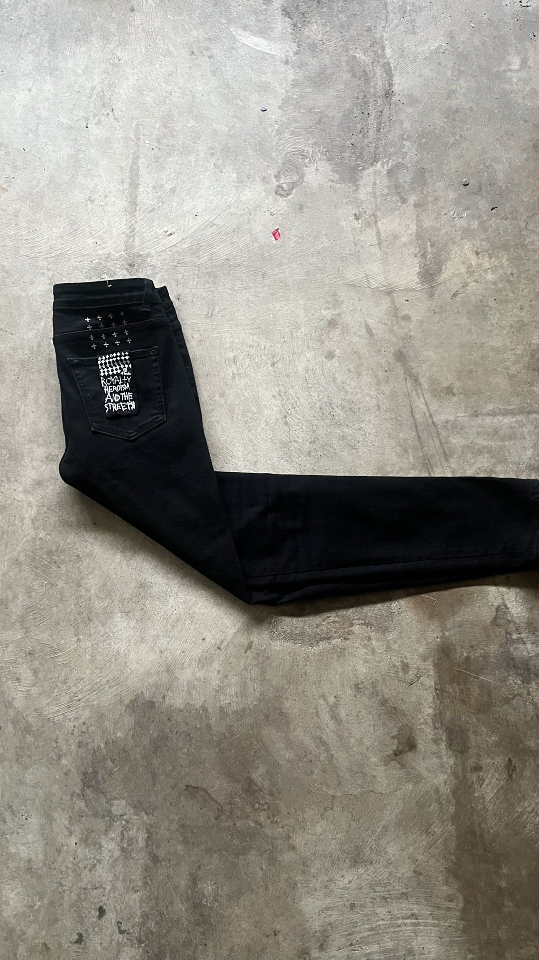 All black ksubi
