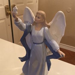 Christmas Hallmark Celeste Porcelain Angel Figurine 8”😇