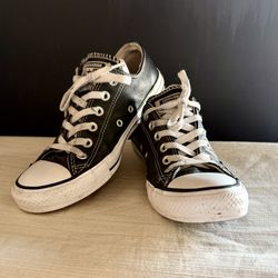Vintage 90’s Black Leather Converse All-Stars