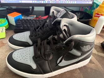 Wmns Jordan 1 Shadow Mid