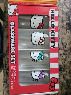 Hello Kitty Glassware Set