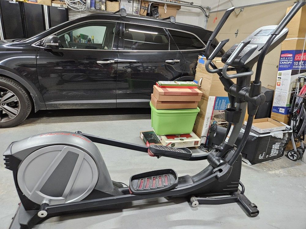 ProForm 9.0 Elliptical Cross-Trainer
