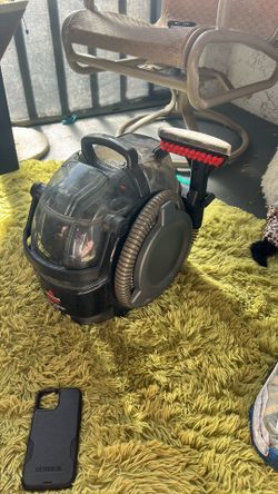 CARPET CLEANER