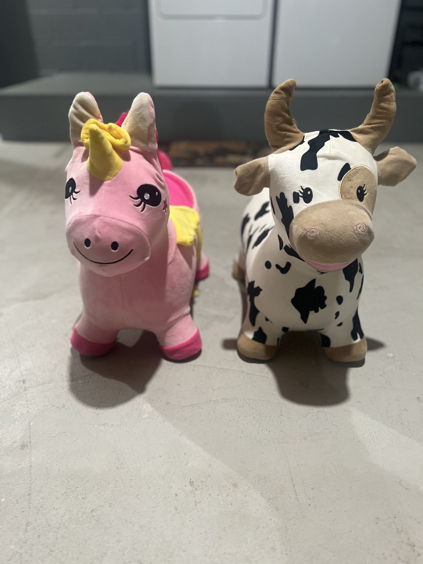 Bouncy Cow & Hopping Horse Toys, Inflatable Bouncing Animal Hopper for Toddlers or Kids, Ride o