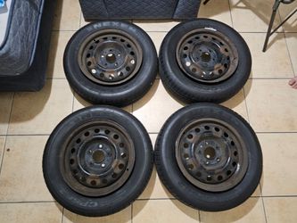 kia forte stock 15inch steel wheels/tires