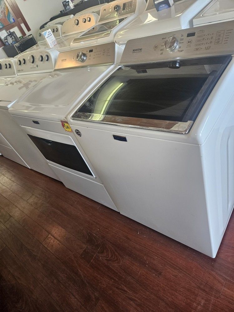 Maytag Washer and Dryer Set