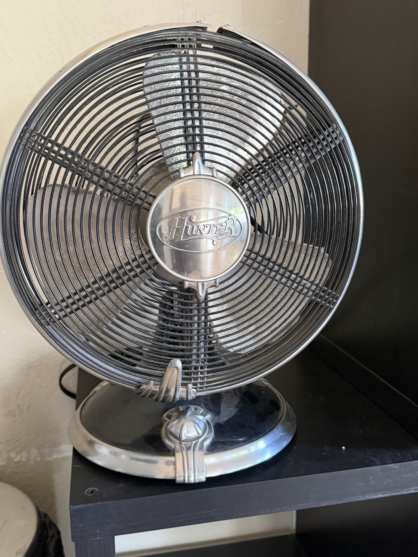 Hunter Oscillating Fan