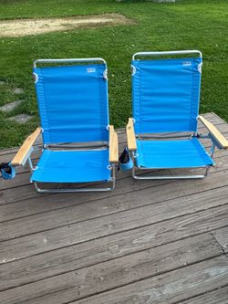 Free beach chairs