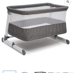 Simmons Kids Room2Grow 2-in-1 Newborn Bedside Bassinet