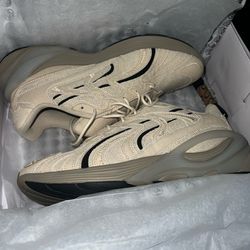 Puma- Inverse Mimikyu