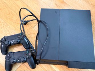 PlayStation 4 Console Bundle – 2 Controllers, Power Cable Included