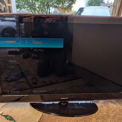 Samsung 52" LCD TV 