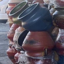 Clay Pots 