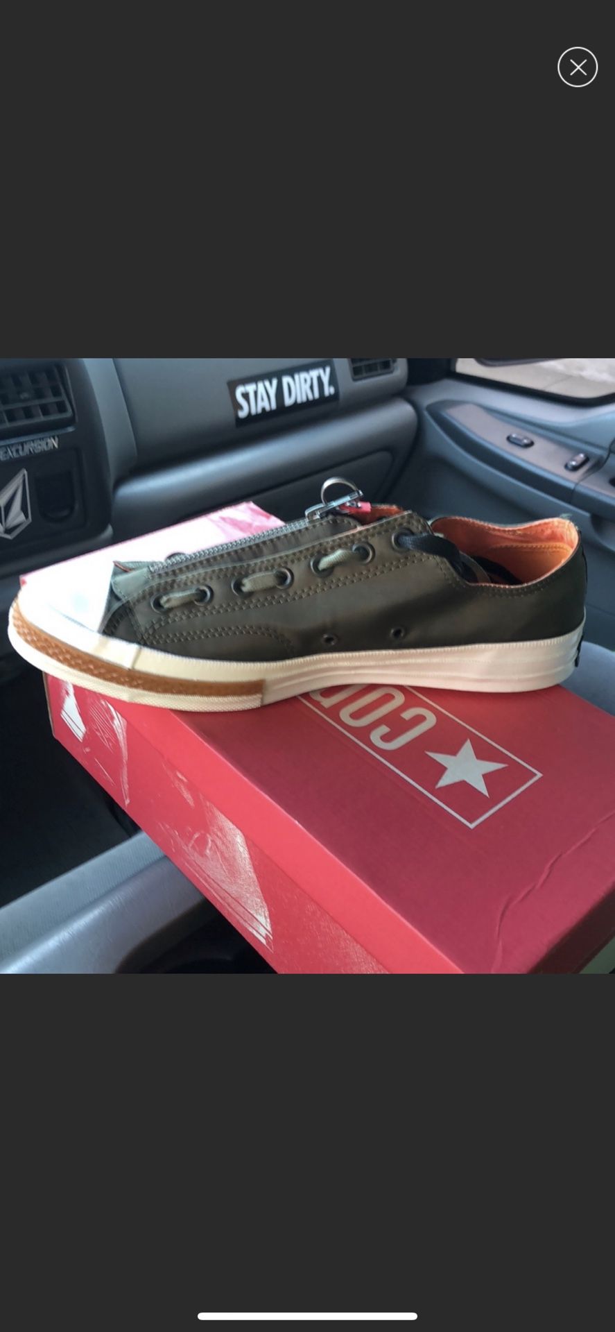 Converse x undefeated size 11