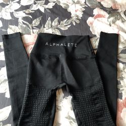 XS - ALPHALETE yoga pants 