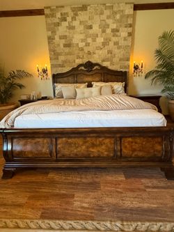 CAL KING Burl Wood Pulaski Bedroom Set