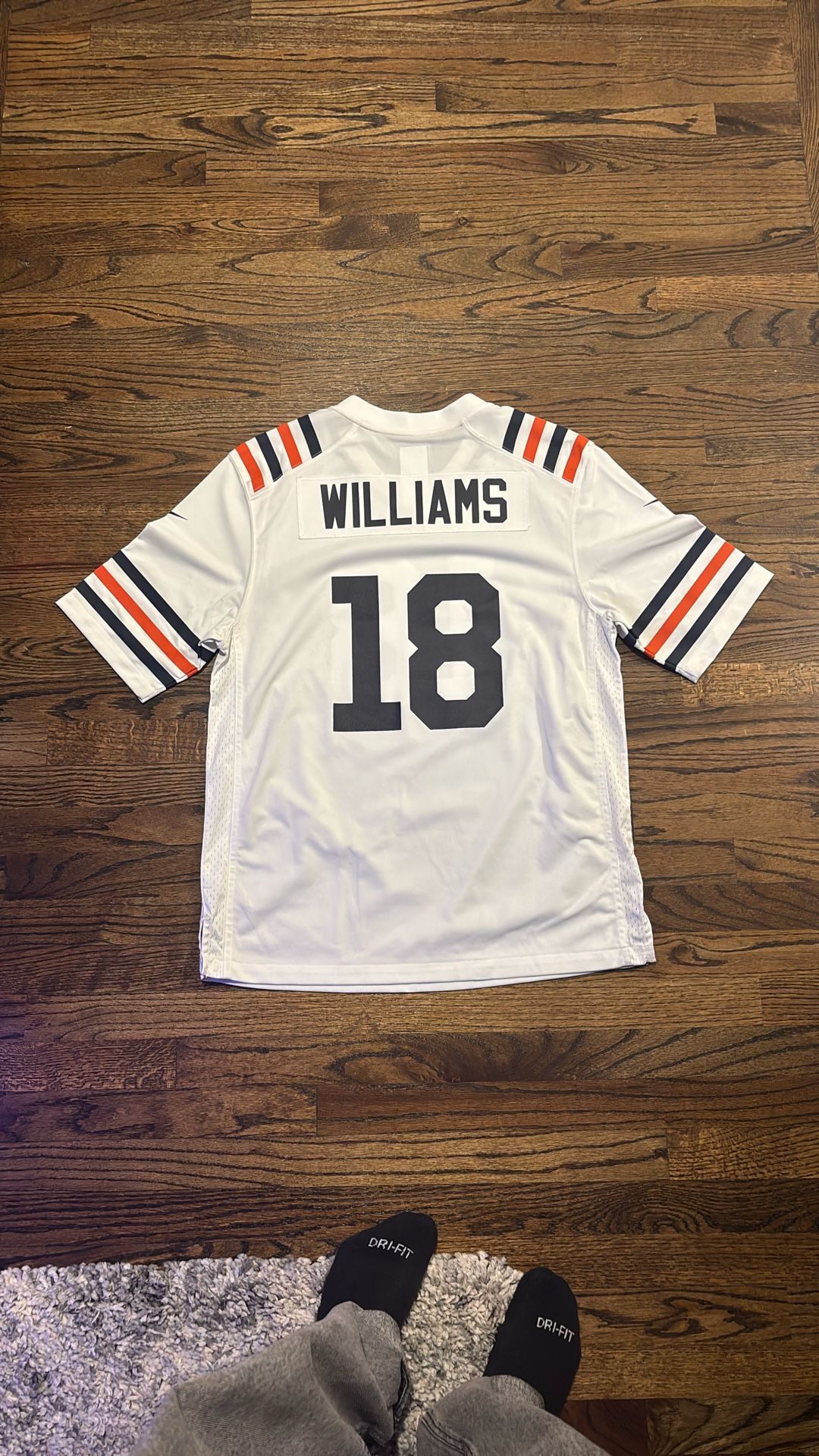 Chicago Bears Color Rush Jersey Caleb Williams #18 NFL Jersey Nike (Never Worn)