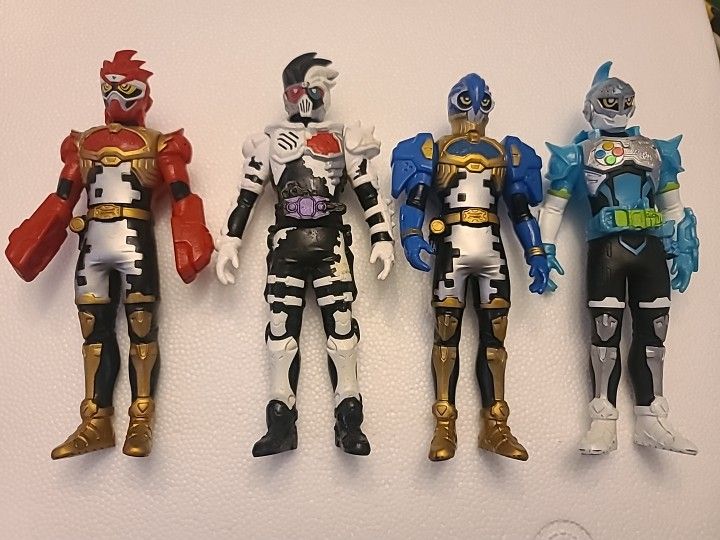 Bandai Kamen Rider Lot of 4 Action Figures