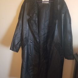 Women Coat.  Maggie Lawrence Collection  Size Large