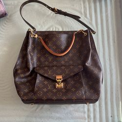Original Louis Vuitton Woman Shoulder Bag