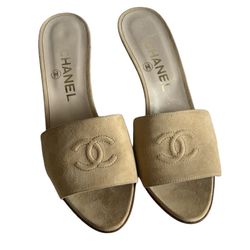 Chanel Beige Suede Sandals Mule *Missing Heel Cap No Box/Dustbag FR 37.5 US 6.5