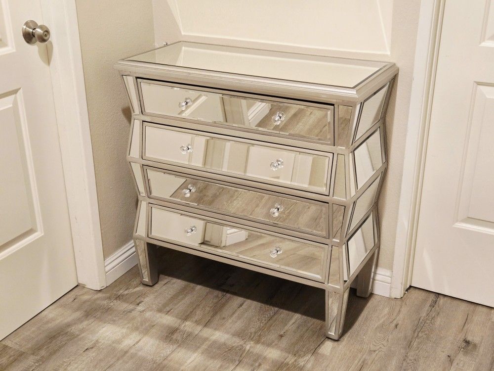 Used Mirrored Chest Drawer
