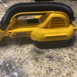 Dewalt Vacuum 