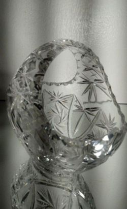 MID CENTURY - VINTAGE CZECH CRYSTAL BASKET 10"×9" - C198