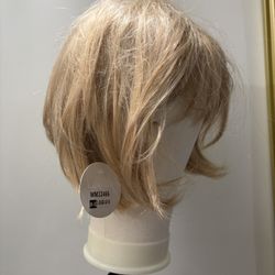 Blonde Short Wig w/ Mannequin Head, Stand & Wig Caps + Shine!