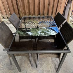 Outdoor Table and chairs