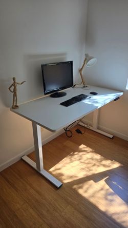 White Electric Standing Desk
