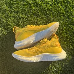 Curry 8s