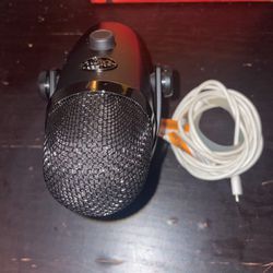 Blue Yetti Microphone + USB Cord +  Headphones