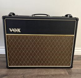 Vox AC30CC2 Custom Classic 30W Tube Guitar Amp - 2x12