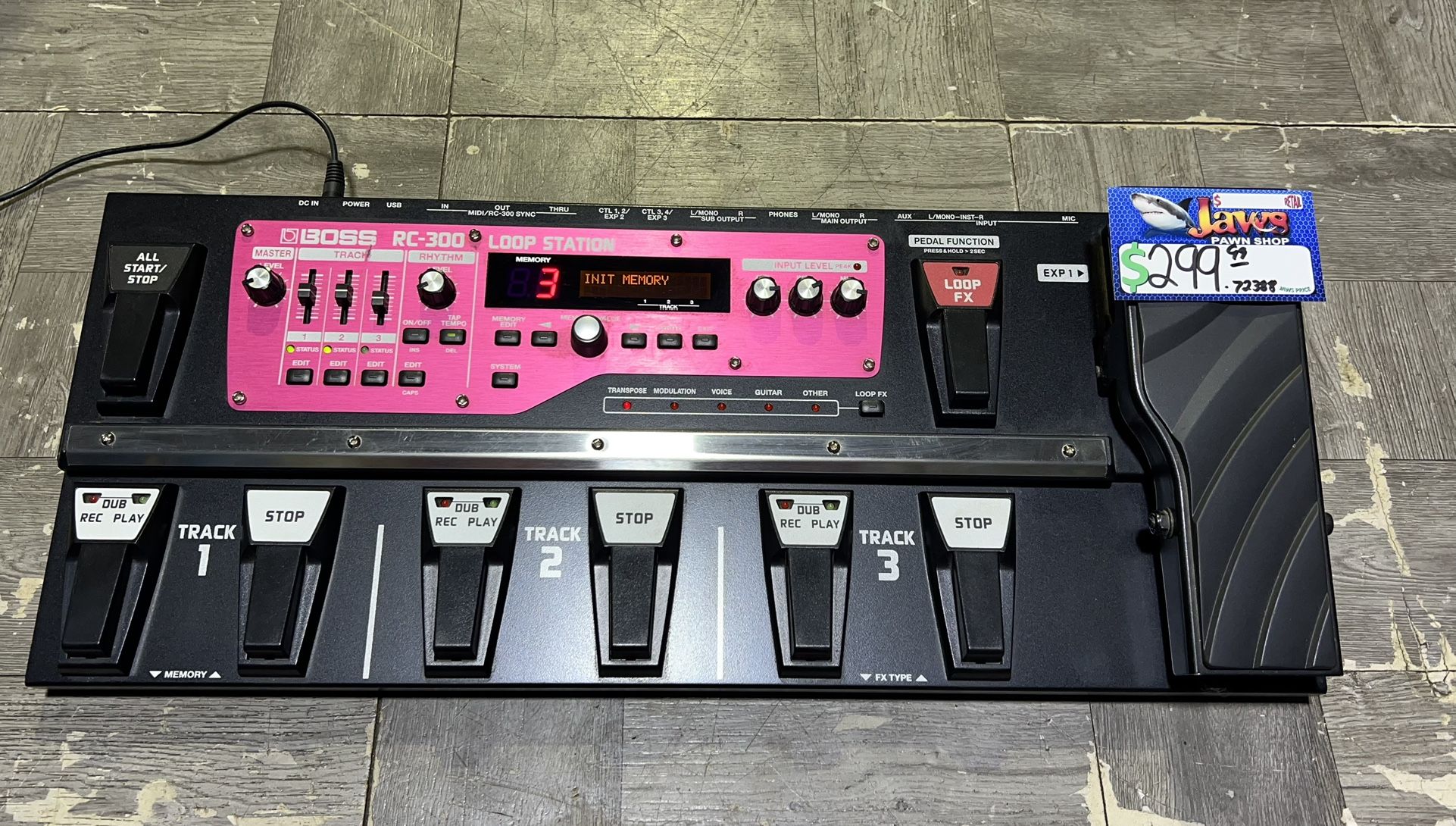 Boss RC-300 loop station guitar ledal effect pick up only