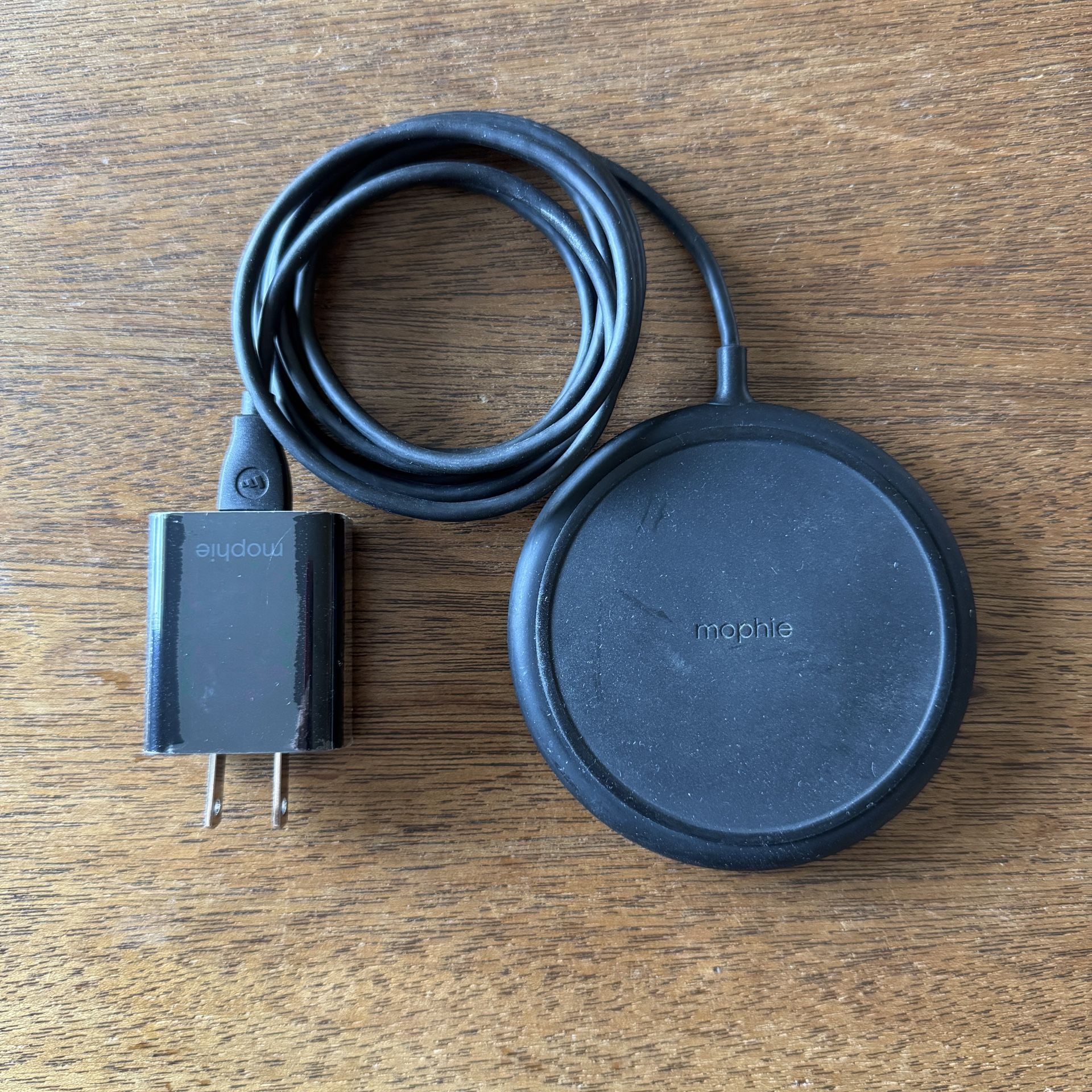Mophie Qi Wireless iPhone Charger