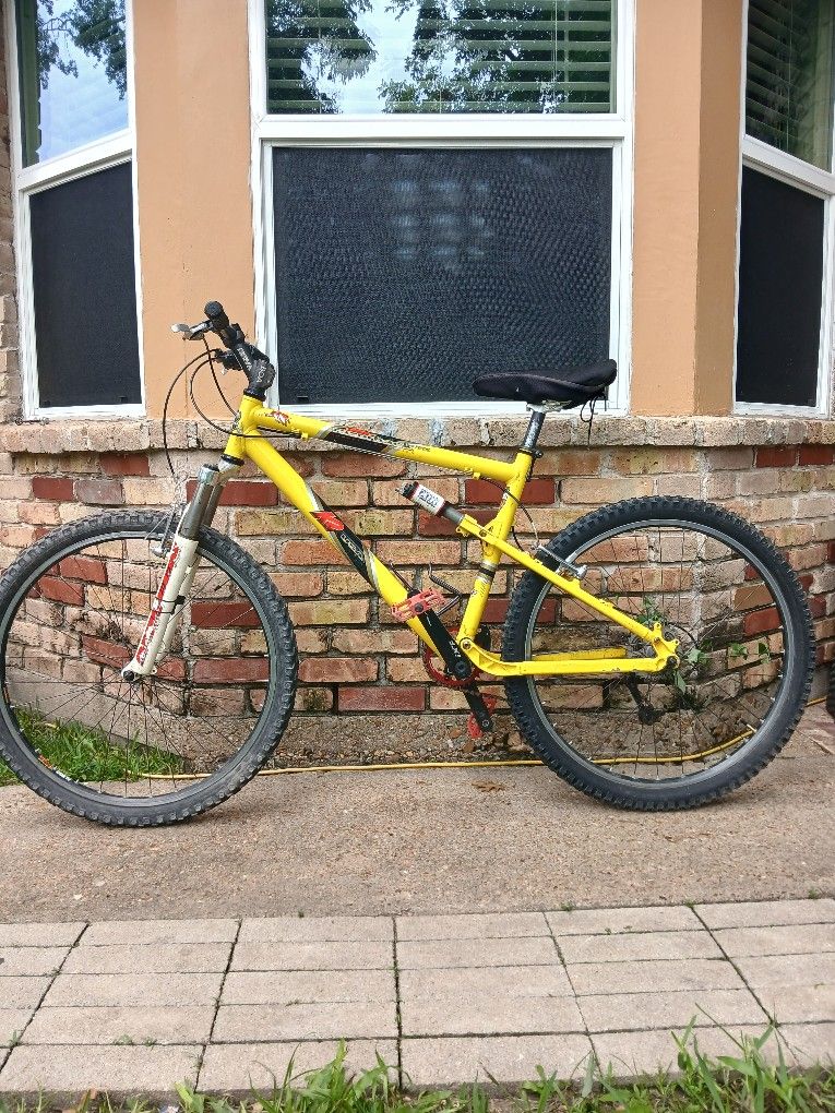 Razorback 26 Inch Bike