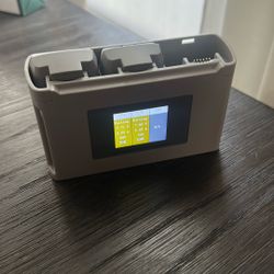 DJI Mini ( 2 Batteries & Charging Hub )