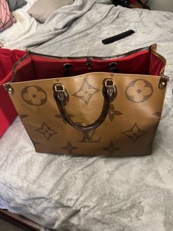 Authentic Louis Vuitton  Monogram Canvas OnTheGo GM