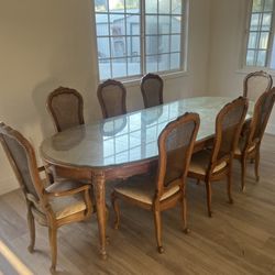 USED - Large Thomasville brand Dining Table Set with 8 chairs