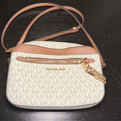 Authentic Michael Kors Crossbody Bag • Like New • Classic MK Design