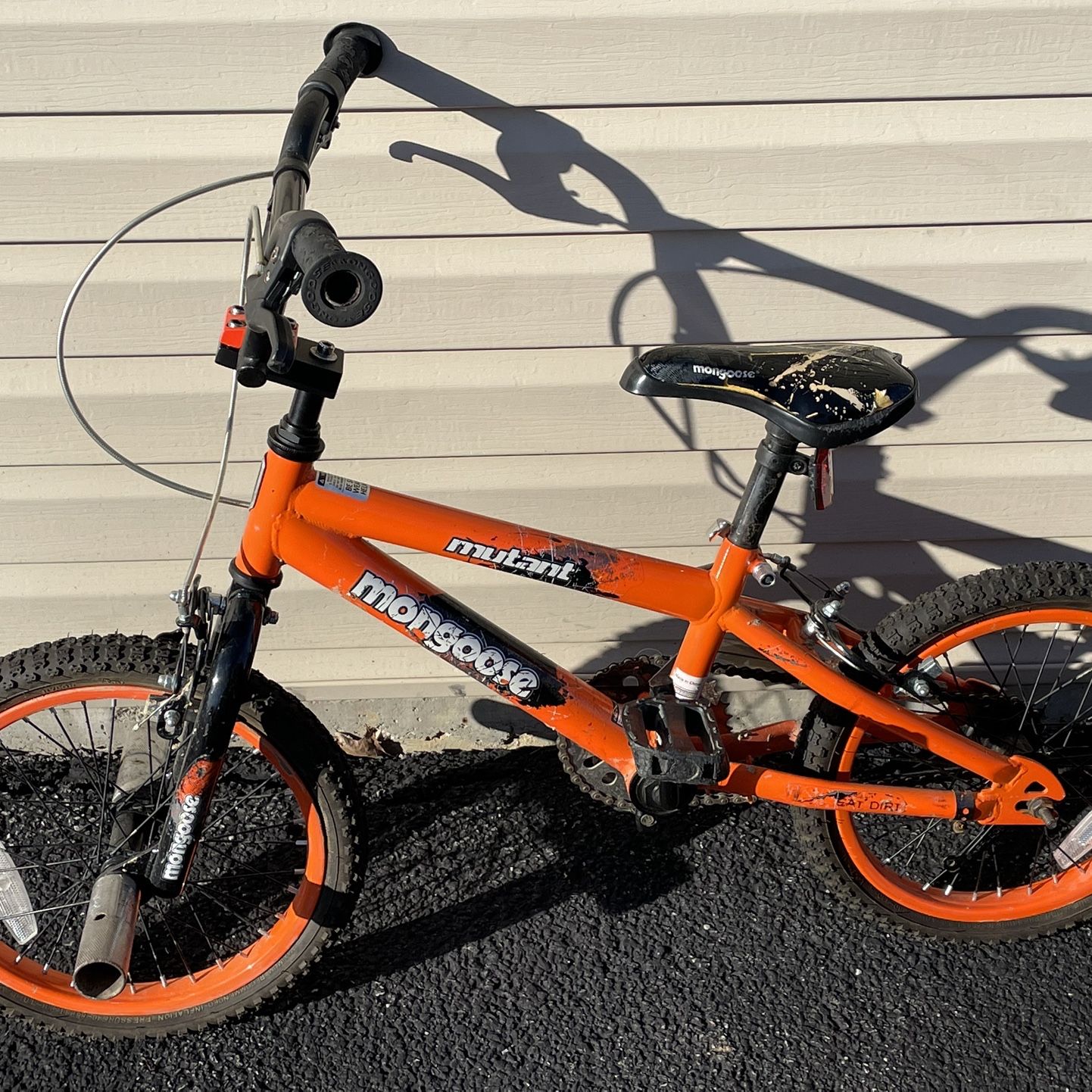 Mongoose mutant 16 top inch bike