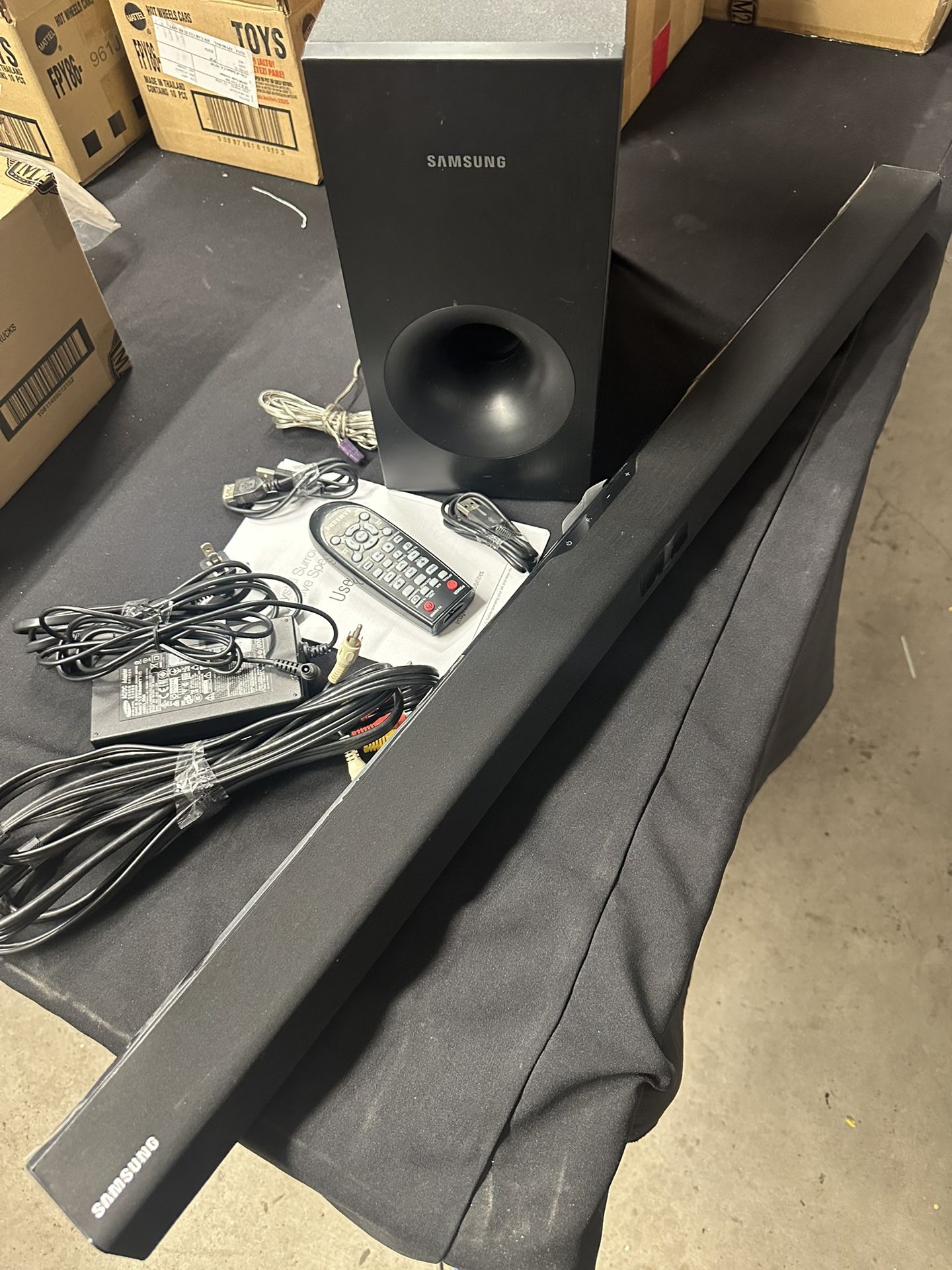 Surround Speaker Sistem