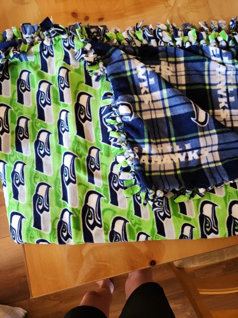 Seahawks Fleece Tie Blanket