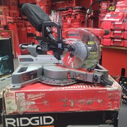 MILWAUKEE M18 FUEL 7 1/4" SLIDING COMPOUND MITER SAW 